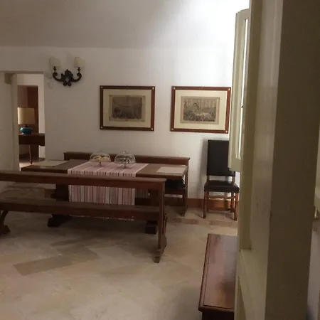 Dimora Principi Di Savoia Гостевой дом